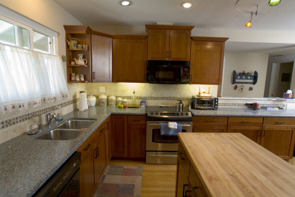 Cherry Cabinet Remodeling in Oviedo